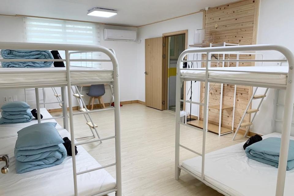Jeju Guesthouse Togŭnnae Exterior foto